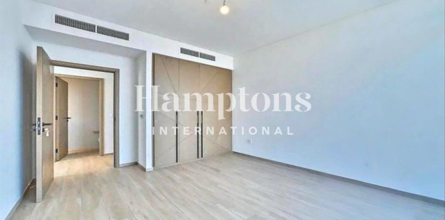 Apartment de 3 dormitorios en Palace Residences, UAE No. 150563