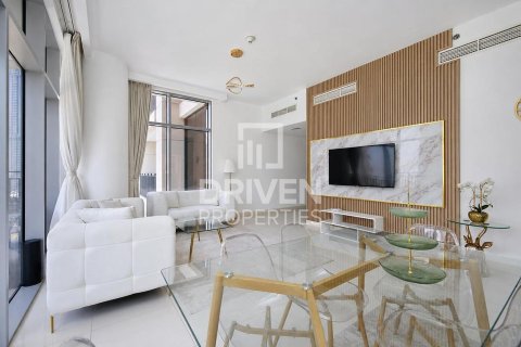 Квартира с 1 спальней в BLVD Crescent, ОАЭ №192504 5
