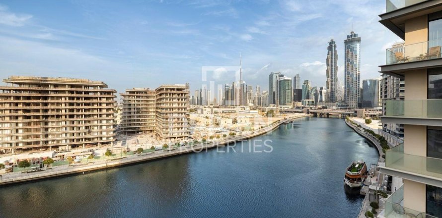 Apartment de 3 dormitorios en Al Wasl, UAE No. 192505