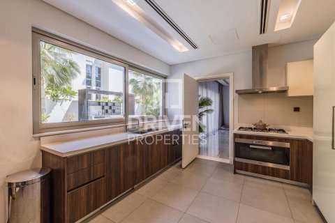 Villa de 5 dormitorios en District One, UAE No. 190350 17