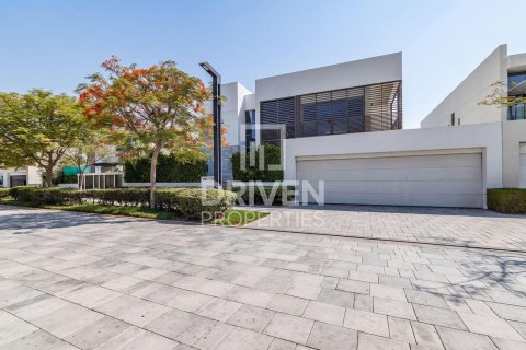 Villa de 5 dormitorios en District One, UAE No. 190350 7