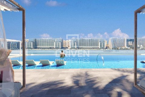 Apartment de 2 dormitorios en EMAAR Beachfront, UAE No. 190345 5