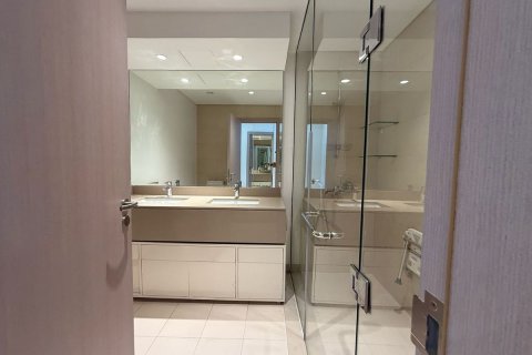 Apartment de 3 dormitorios en  Yas Island, UAE No. 79838 21