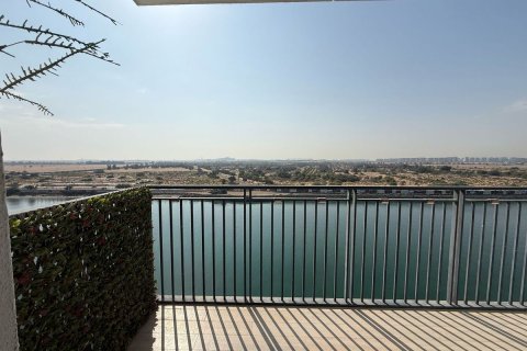 Apartment de 3 dormitorios en  Yas Island, UAE No. 79838 10