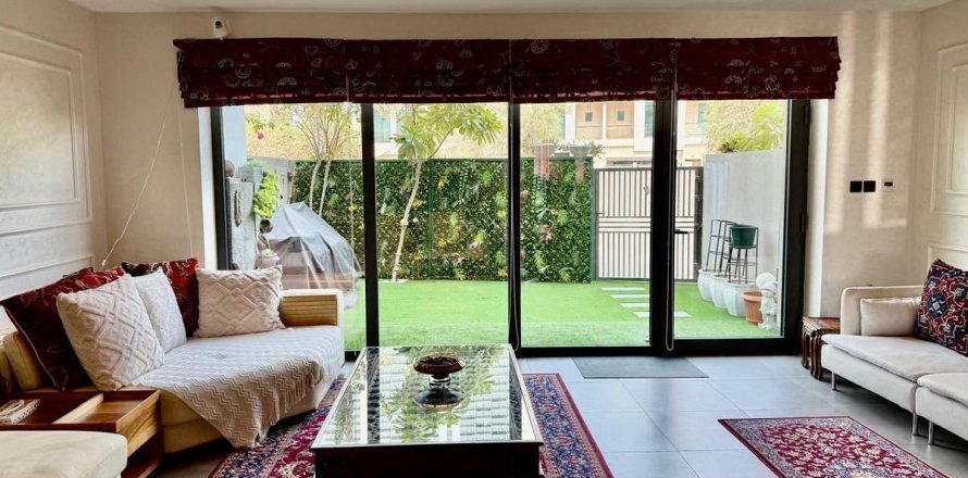 Townhouse de 4 chambres à Dubai, UAE No. 144505