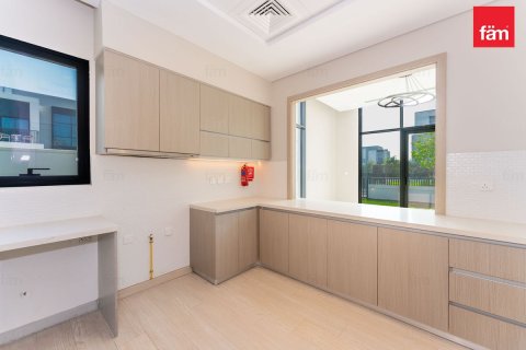 4 bedrooms Villa in Al Furjan, UAE No. 203264 22