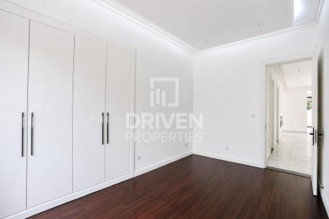 6 bedrooms Villa in Jasmine Leaf, UAE No. 200576 3