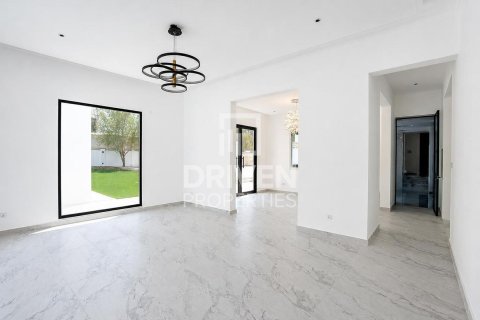 6 bedrooms Villa in Jasmine Leaf, UAE No. 200576 9