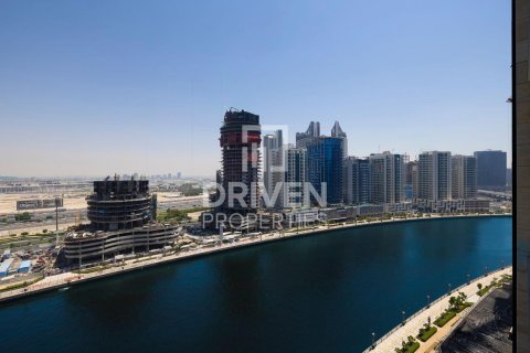 Studio Apartment in Business Bay, UAE No. 200577 3