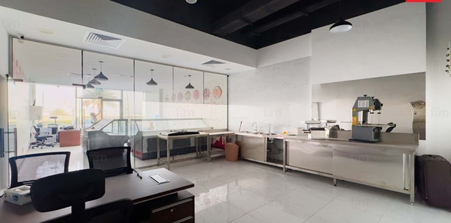 86.2m² Shop in International City, UAE No. 150926