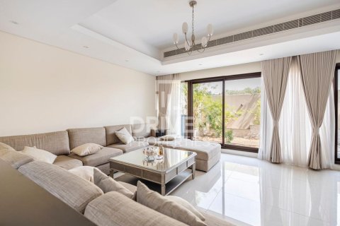 4 bedrooms Villa in Meydan, UAE No. 201884