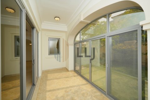 4 bedrooms Townhouse  No. 131500 17