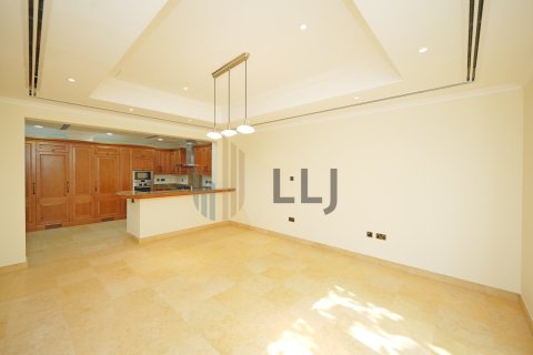4 bedrooms Townhouse  No. 131500 6