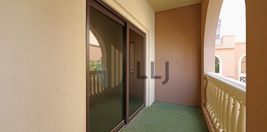 3 bedrooms Apartment  No. 131502