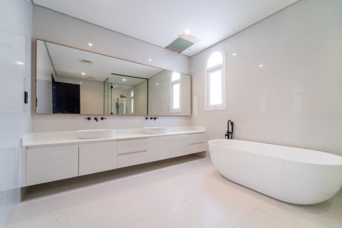 Вилла с 6 спальнями в Дубай, ОАЭ №146759 11