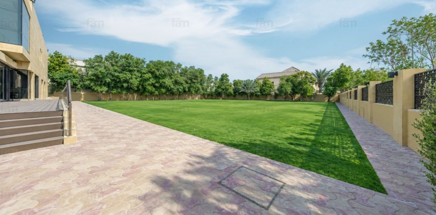 Villa de 5 chambres à Al Barsha, UAE No. 208155