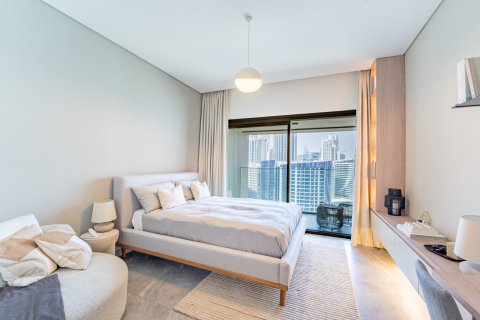 Studio Apartment in Dubai, UAE No. 199853