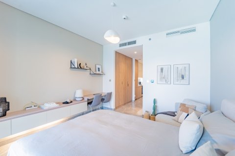 39m² Apartment in Dubai, UAE No. 199853 10