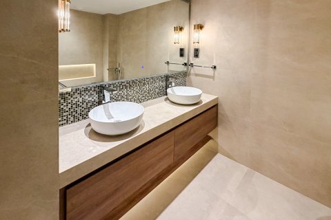 2 bedrooms Apartment in Palm Jumeirah, UAE No. 199852 14