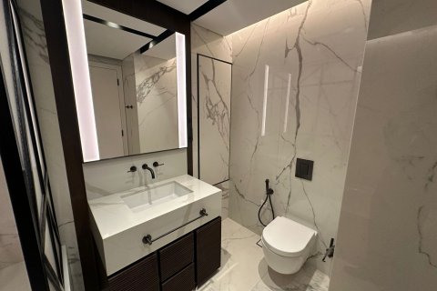 1 bedroom Apartment in Jumeirah Islands, UAE No. 199854 9