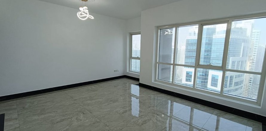 Appartement de 2 chambres à Dubai, UAE No. 200127