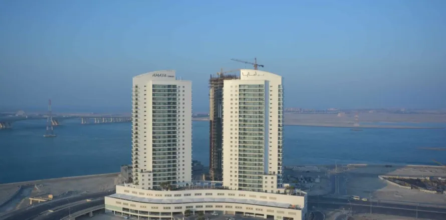 Studio Apartment in Dubai, UAE No. 165186