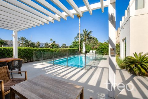 5 bedrooms Villa in Meadows, UAE No. 199052 16