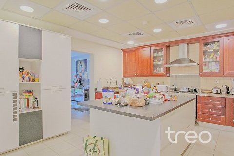 5 bedrooms Villa in Arabian Ranches, UAE No. 199051 7