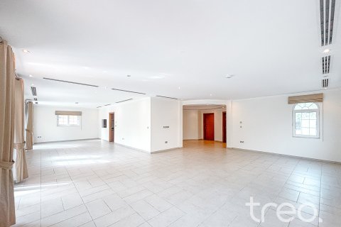 5 bedrooms Villa in Legacy, UAE No. 199050 5