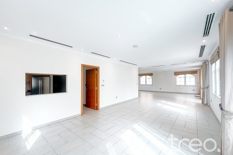 5 bedrooms Villa in Legacy, UAE No. 199050 8