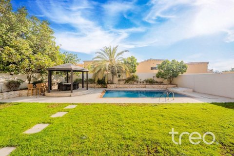 5 bedrooms Villa in Legacy, UAE No. 199050 31