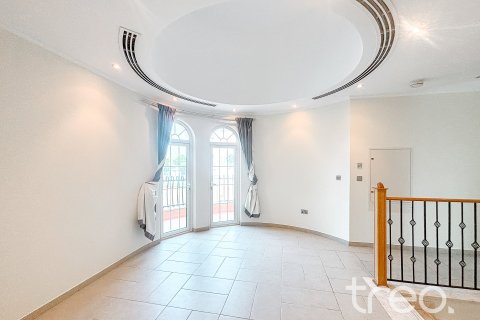 5 bedrooms Villa in Legacy, UAE No. 199050 24