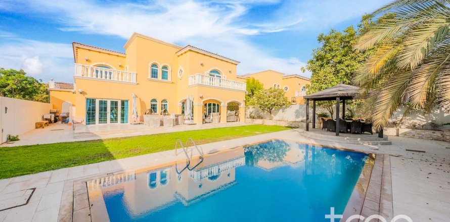 5 bedrooms Villa in Legacy, UAE No. 199050