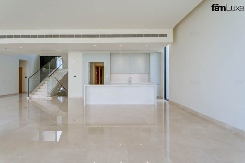 Villa de 5 dormitorios  No. 108325 6
