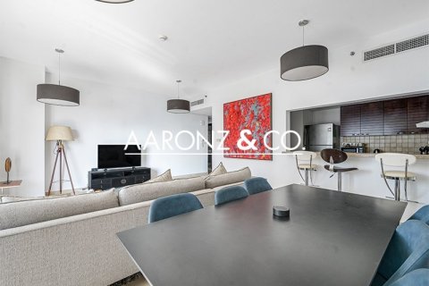 Квартира с 2 спальнями в Marina Tower, ОАЭ №132709 6