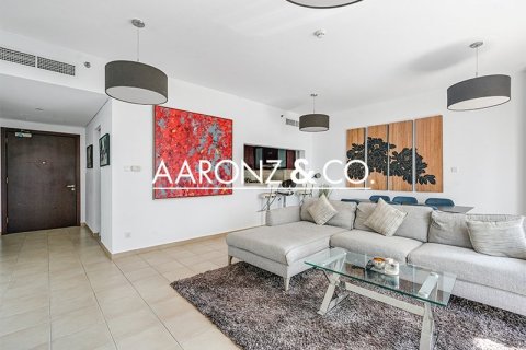 Квартира с 2 спальнями в Marina Tower, ОАЭ №132710 4