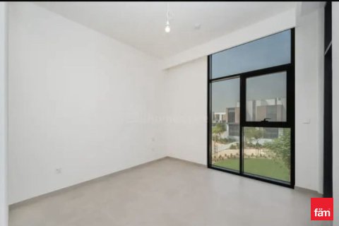 3 bedrooms Townhouse  No. 108208 2