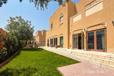 Villa de 5 dormitorios en Al Furjan, UAE No. 148185 17