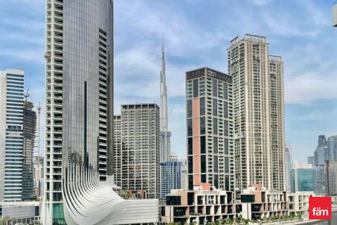 Квартира с 2 спальнями в Бизнес-Бэй, ОАЭ №141543 3