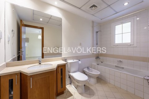 3 bedrooms Townhouse in Dubai, UAE No. 148484 18