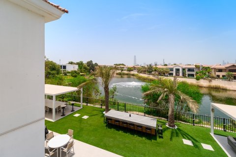 4 bedrooms Villa in Jumeirah Islands, UAE No. 148488