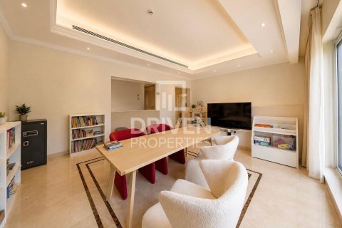Villa de 4 chambres à District One, UAE No. 209910 4