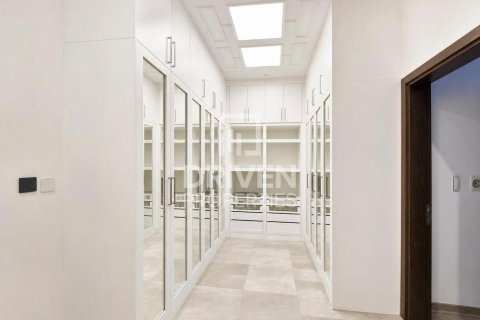 Appartement de 3 chambres à Oceana, UAE No. 209913 16