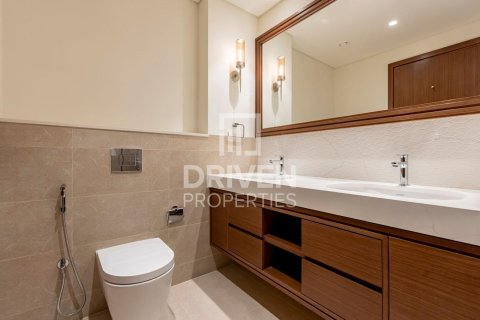 Appartement de 2 chambres à EMAAR Beachfront, UAE No. 209912 13