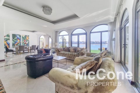 4 bedrooms Villa in Garden Homes, UAE No. 74196 7