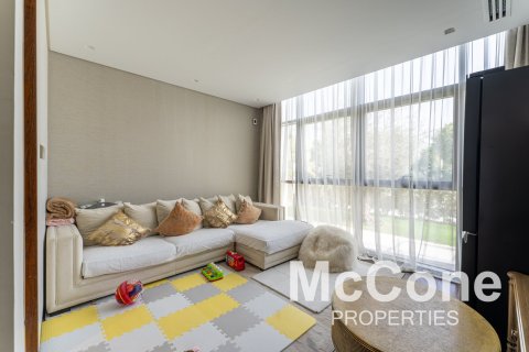 Villa de 5 chambres à Trevi, UAE No. 74208 13