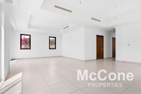 Villa de 5 dormitorios en Palma, UAE No. 74198 2