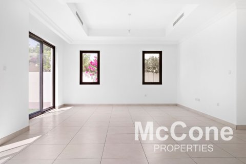 Villa de 5 dormitorios en Palma, UAE No. 74198 3