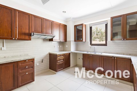 Villa de 5 dormitorios en Palma, UAE No. 74198 7