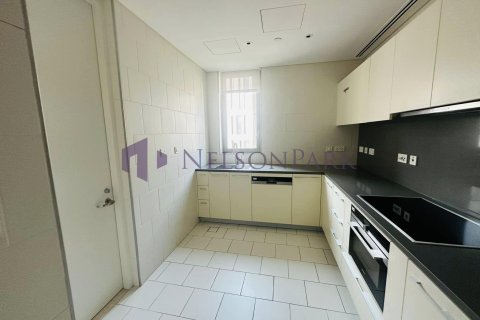 3 bedrooms Apartment in Doha, Qatar No. 57216 4